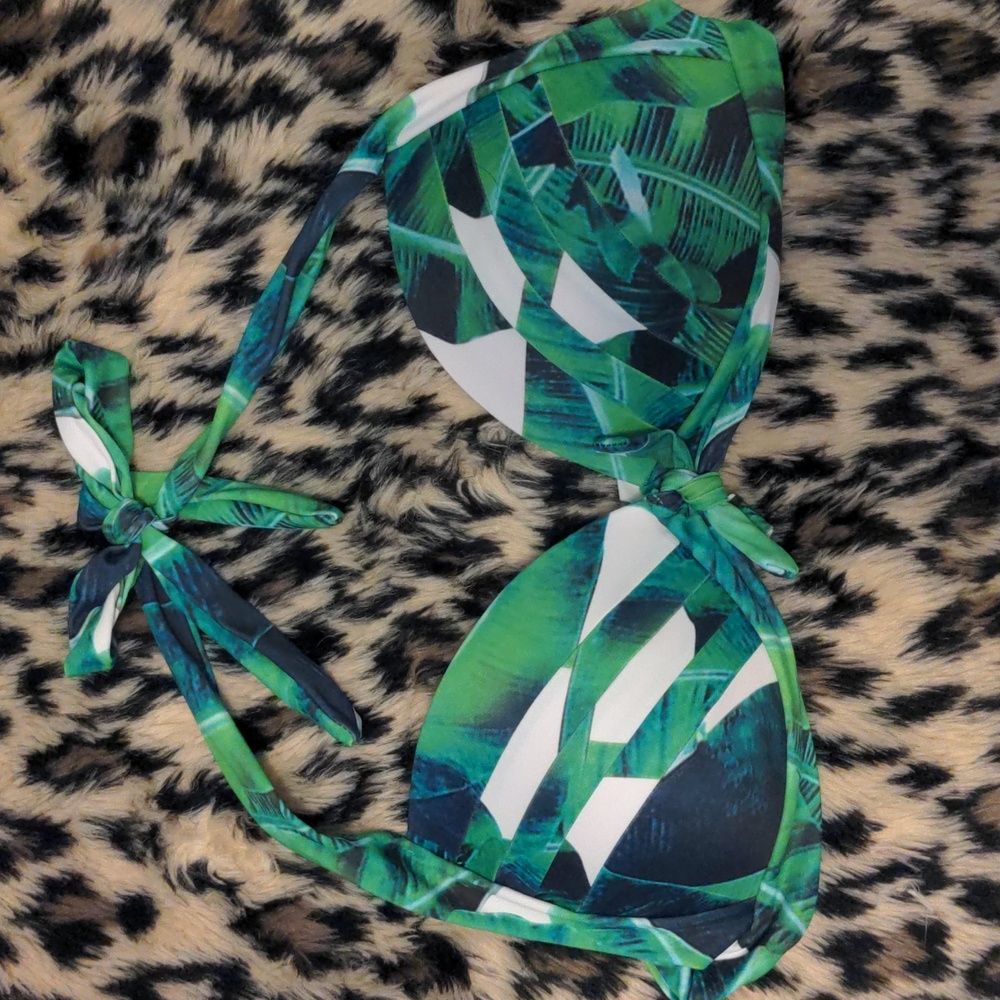 Green retro bikini